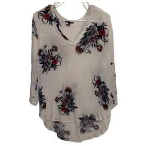 🌺Staccato Floral Print Rayon Top